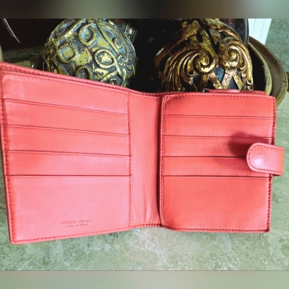 Bottega Veneta Intrecciato Terra Cotta Bi Fold Wallet - Picture 14 of 16
